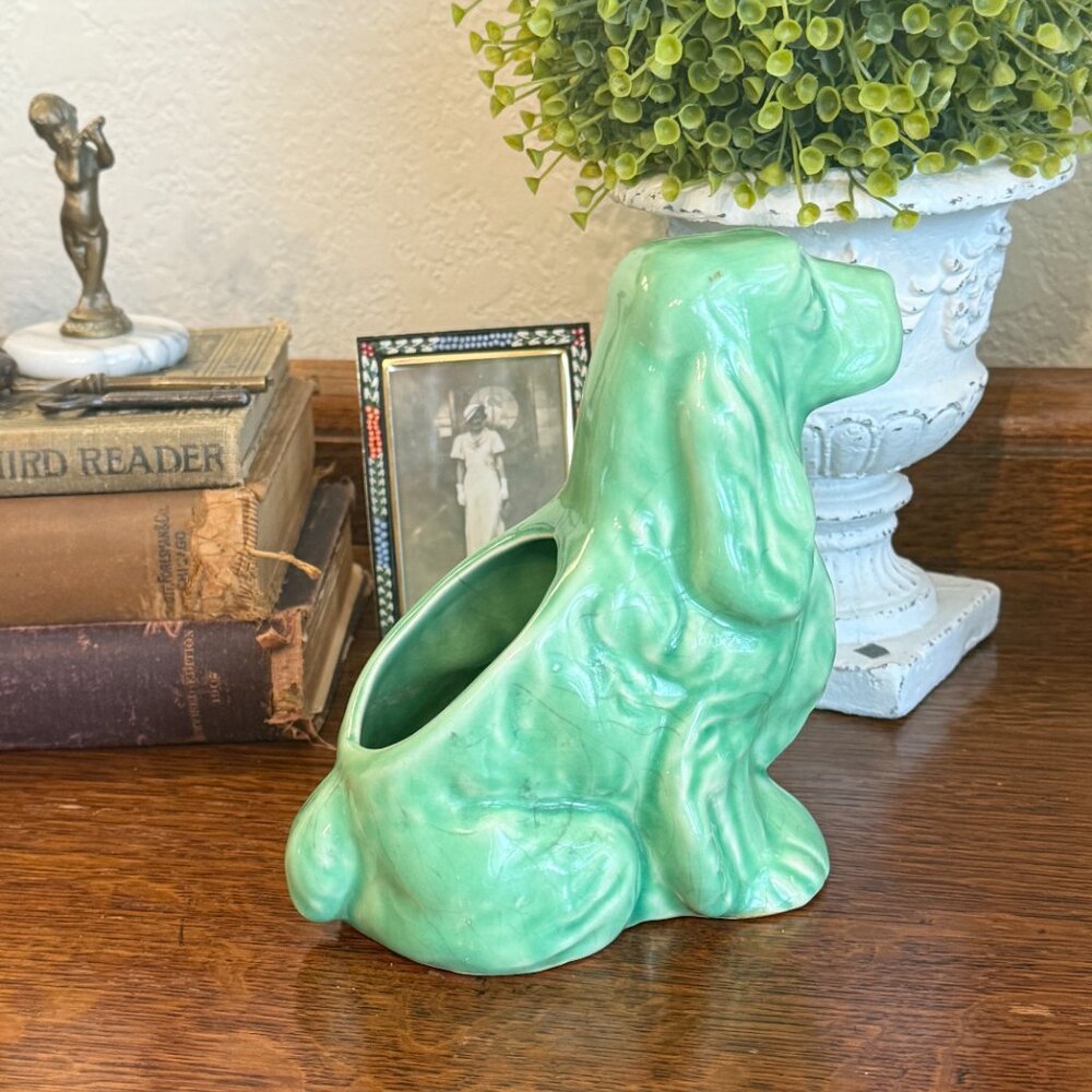 Vintage Shawnee Pottery Cocker Spaniel Planter in mint green - Picture 8 of 13